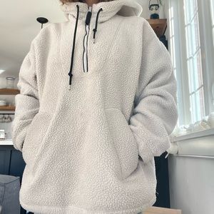 Everlane fleece hoodie